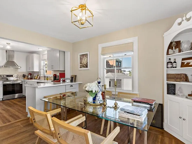 147 Evarts St — Photo 11