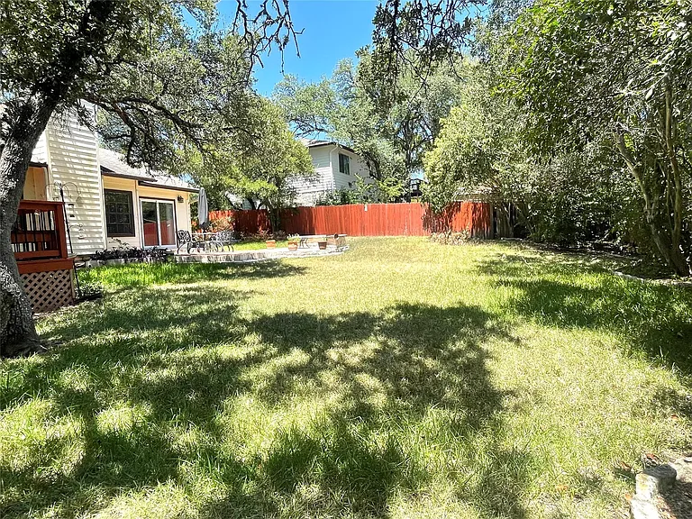 10431 Scotland Well Dr — Photo 36