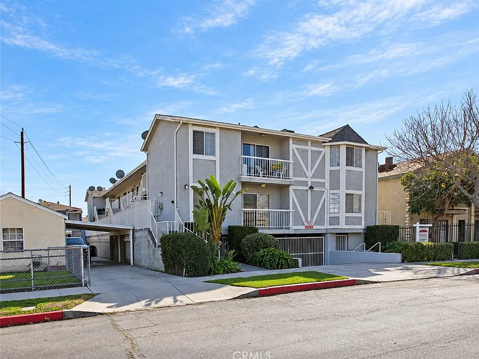 262 W Valencia Ave #F