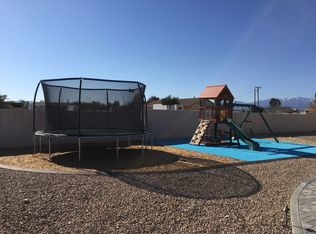 8833 Cataba Rd, Oak Hills, CA 92344