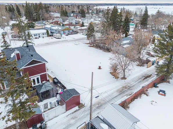 4707 43rd St, Alberta Beach, AB T0E 0A0