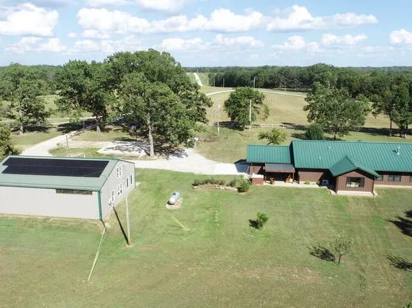 2401 NW 15 Road, Osceola, MO 64776