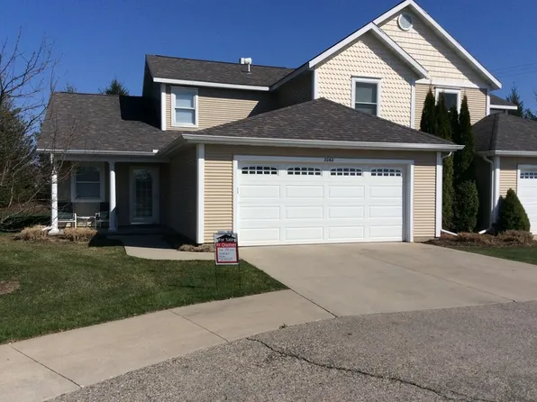 2060 Conservation Trl SE, Lowell, MI 49331