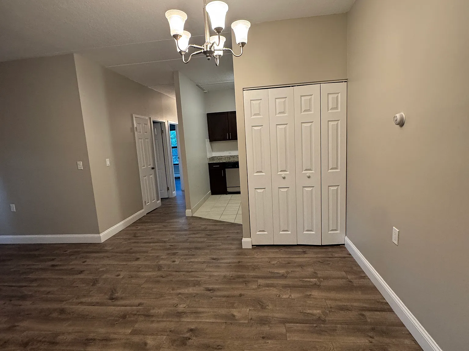 2 bed, $2,544 — Photo 2