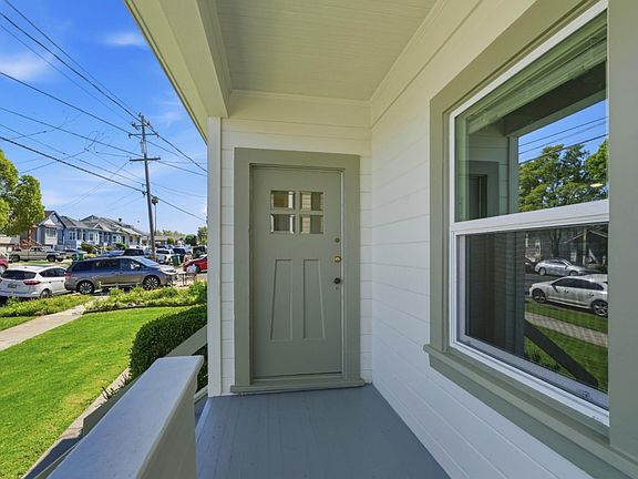 3rd image of 338 Garretson Ave