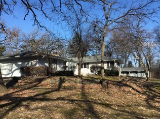 22464 W Wooded Ridge Dr, Lake Zurich, IL 60047