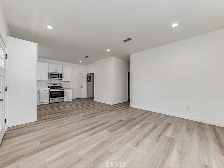 17311 Elgar Ave — Photo 4