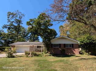 240 Gaslight Ln, Saginaw, MI