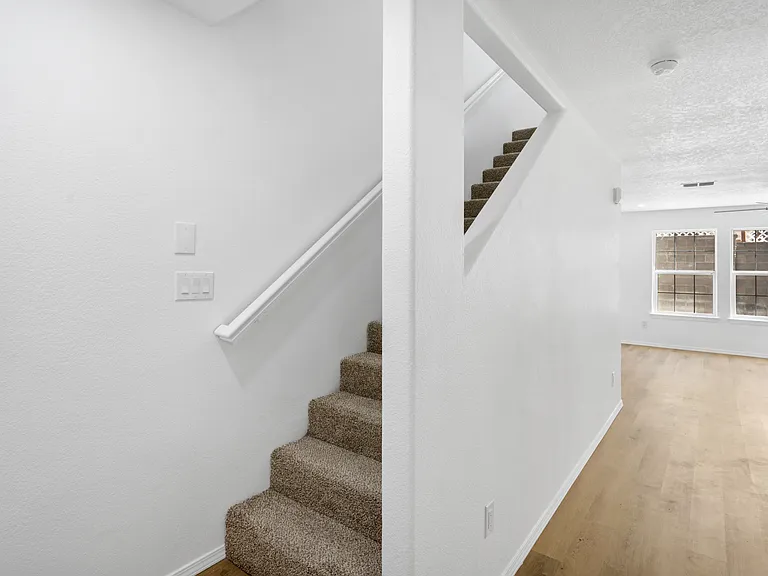 4916 Sereno Dr NE — Photo 13