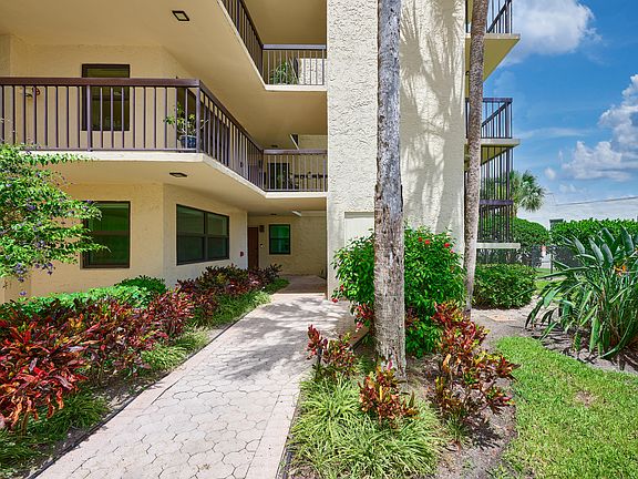 4th image of 374 Golfview Rd APT 106