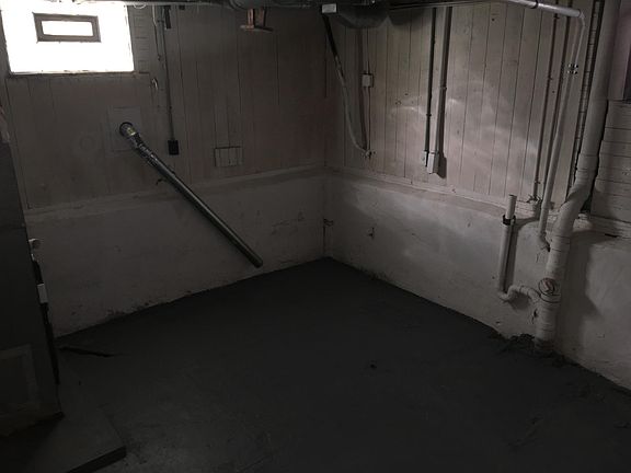 2nd image of 3414 Woodbine Ave