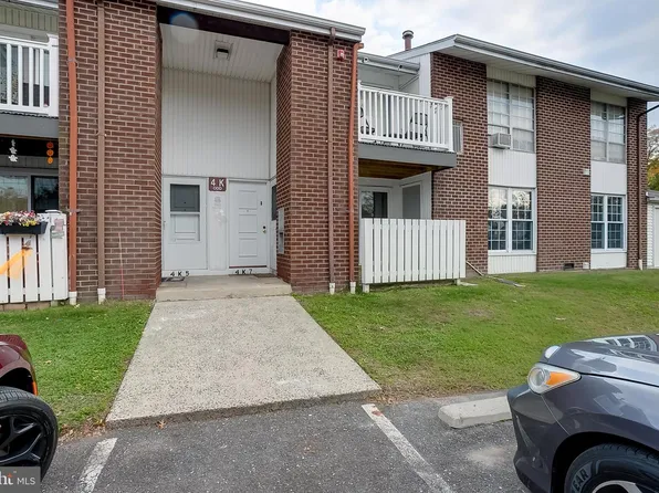 275 Green St APT 4K3, Beverly, NJ 08010