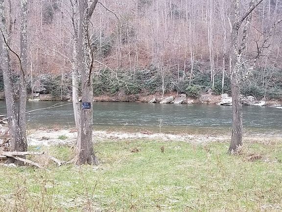 2nd image of 98 Ephlees Ln
