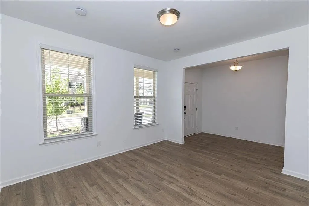 4 bed, 3.5 bath, 3057 sqft, $3,250 — Photo 2