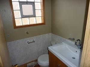 3rd image of 3734 S 52nd Ct