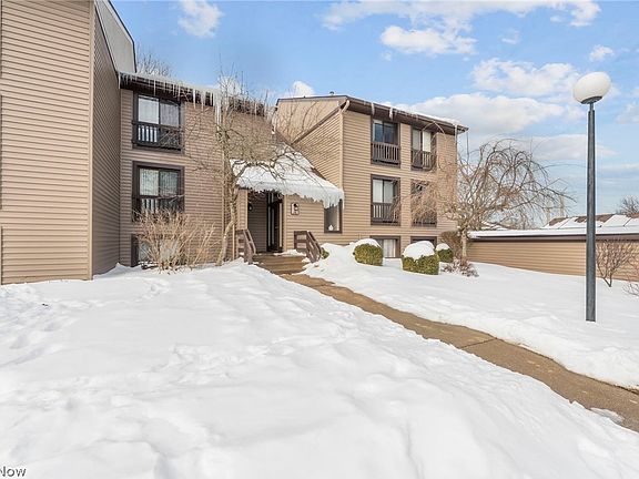 3rd image of 1105 Canyon View Rd APT 604