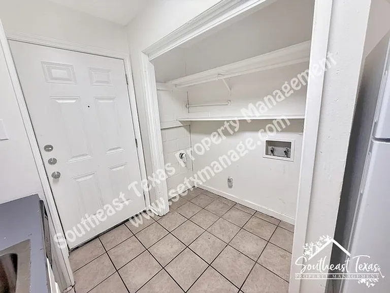 782 Pinchback Rd #D — Photo 2