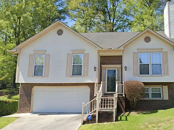 2234 Richmond Ln, Pelham, AL 35124