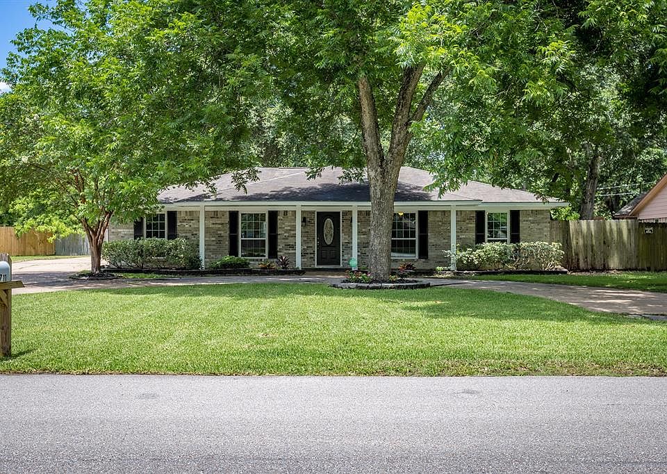 1st image of 2711 Fortuna Dr