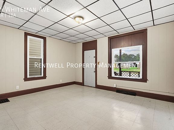 4th image of 36 Whiteman Ave