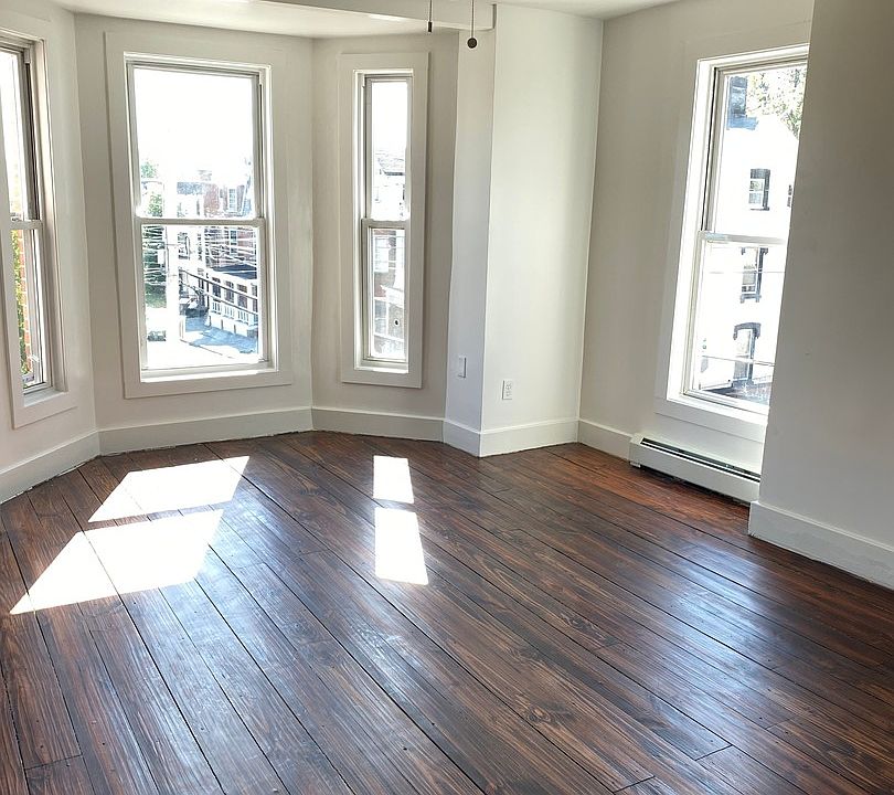 1st image of 16 Farrington St APT 3