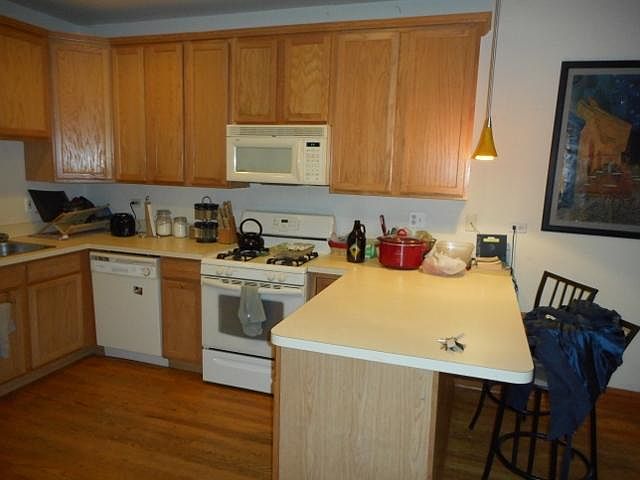 1st image of 4323 N Lincoln Ave #2