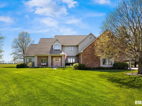 3214 E Cloverdale Rd, Chillicothe, IL 61523