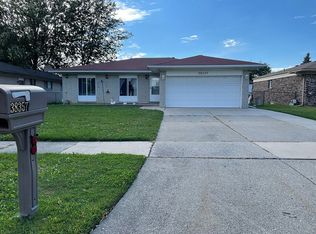 38357 Pinebrook Dr, Sterling Heights, MI 48310