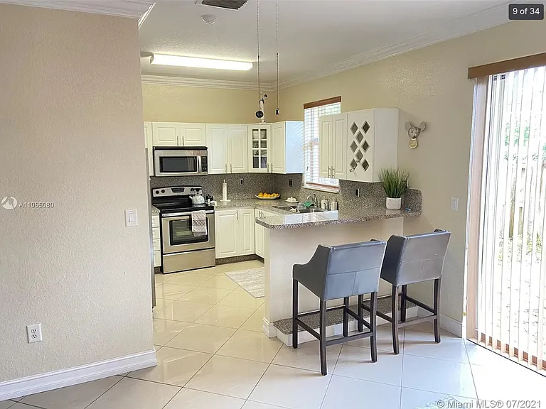 12973 SW 132nd Ter — Photo 8