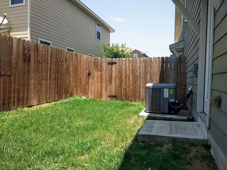 6315 Melanzane Ave #1 — Photo 39