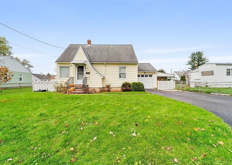1st image of 15 Standish Ave