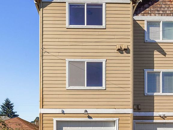 3rd image of 1619 SW Barton St