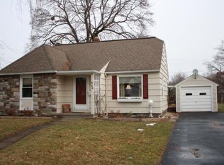 32 Idyllwood Ln, Rochester, NY 14617