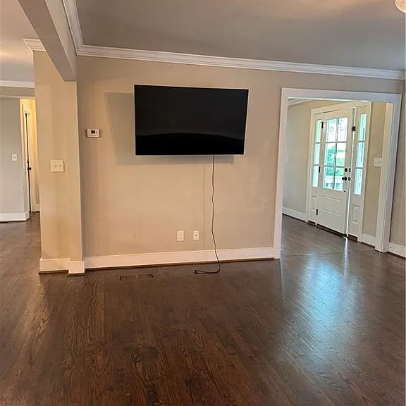 903 Woodlawn Dr NE — Photo 17