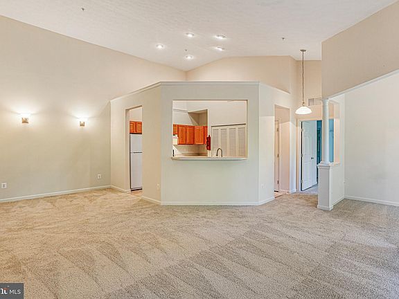 5th image of 1120 Spalding Dr Unit 22