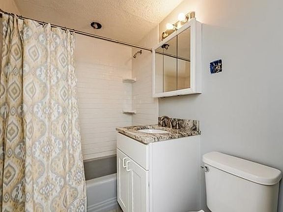 4th image of 50 Green St APT 214