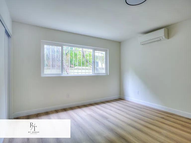 1032 S Golden West Ave #B — Photo 13