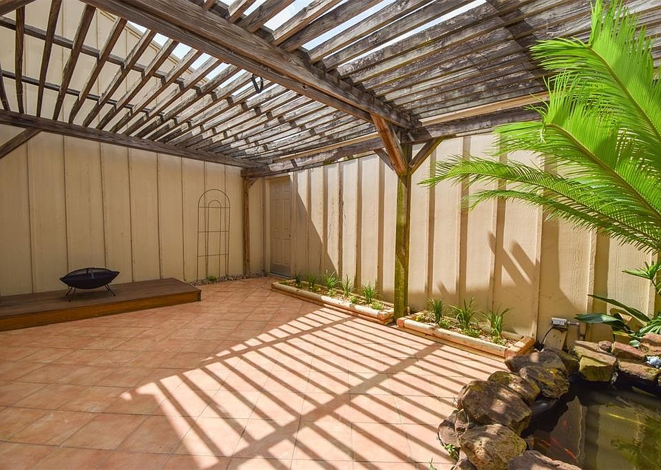 Perfect weather to be enjoying your backyard patio in your new townhome! Peaceful & secluded and a great place to entertain your friends and family.
