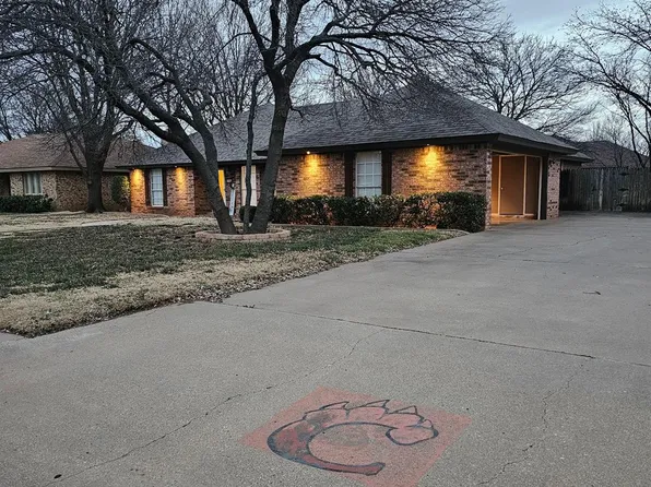 1714 E Hester St, Brownfield, TX 79316