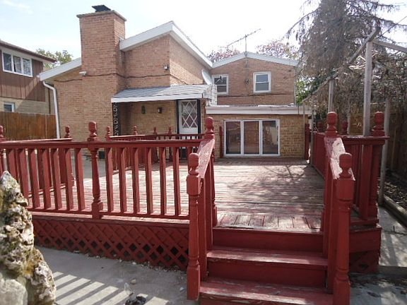 3rd image of 9636 Mason Ave