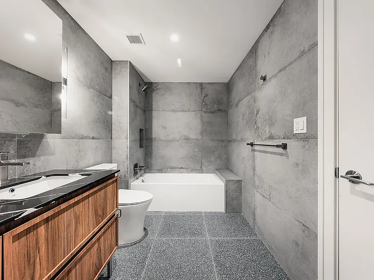 41-01 24th St #Townhouse 1 — Photo 10