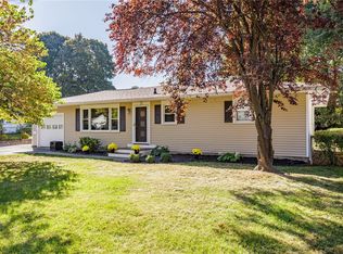 25 Maplehurst Rd, Rochester, NY 14617
