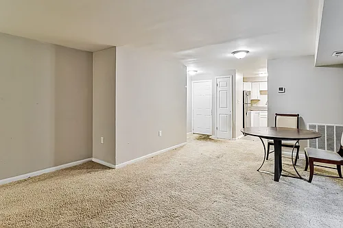 Floor plan 304