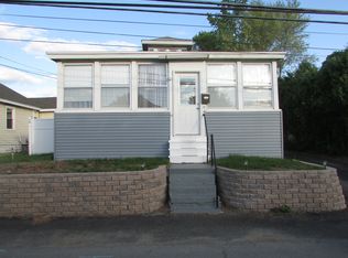 22 Dott Ave, Albany, NY 12205