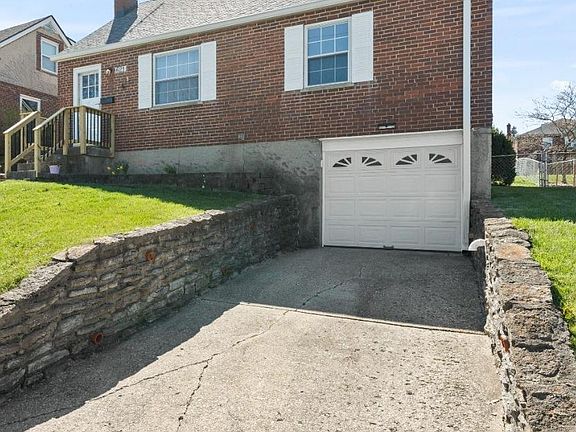 5th image of 621 Dottie Ct