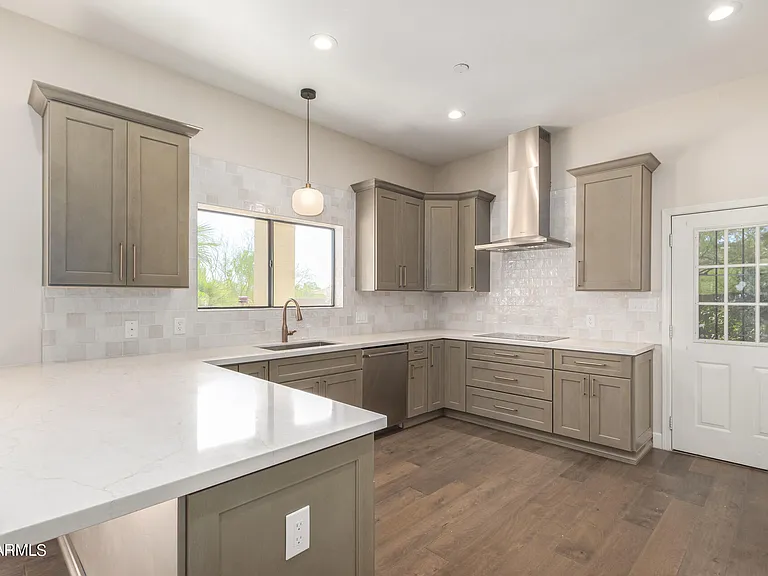 4226 E Onyx Ave — Photo 7