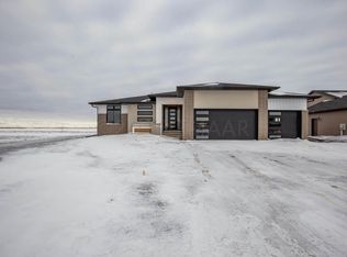 2508 14th St W, West Fargo, ND 58078