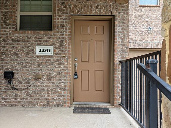 2nd image of 2261 Stonebrook Ln
