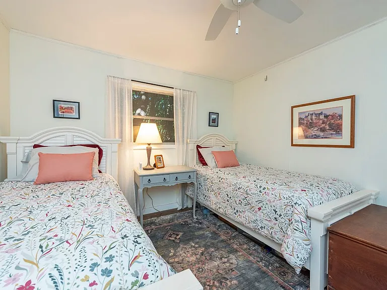 334 Chapman Rd — Photo 21