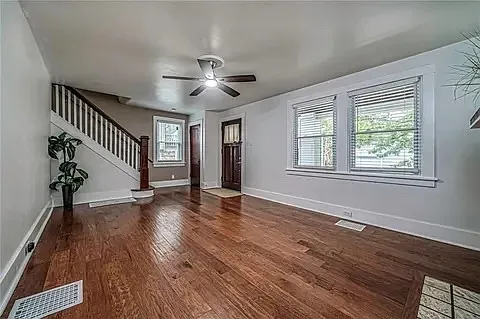 3 bed, 1400 sqft, $1,950 — Photo 4